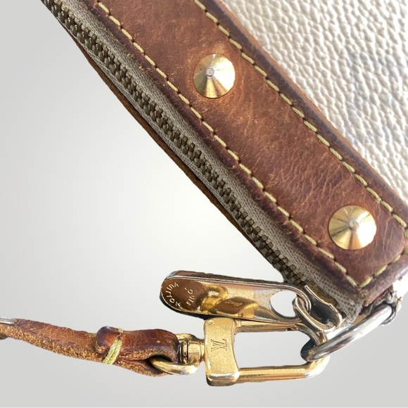 SOLD 📣 Vintage Louis Vuitton White Muliticolor Pochette Shoulder Bag - Picture 8 of 13